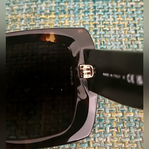 ❗️SOLD❗️Chanel sunglasses - Picture 6 of 6